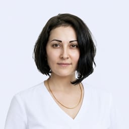 Портретный снимок врача, приём в городе Алматы
