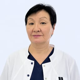 Портретный снимок врача, приём в городе Астана