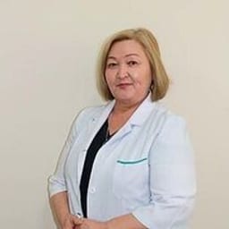 Портретный снимок врача, приём в городе Алматы