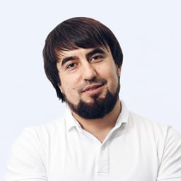 Портретный снимок врача, приём в городе Алматы