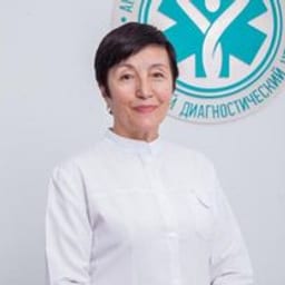 Портретный снимок врача, приём в городе Алматы