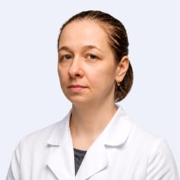 Портретный снимок врача, приём в городе Алматы