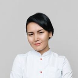Портретный снимок врача, приём в городе Астана