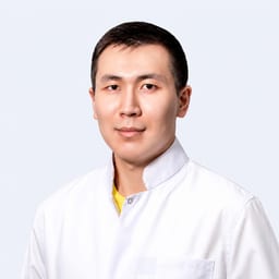 Портретный снимок врача, приём в городе Алматы