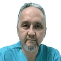 Портретный снимок врача, приём в городе Астана Портретный снимок врача, приём в городе Астана