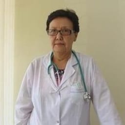 Портретный снимок врача, приём в городе Алматы