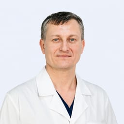 Портретный снимок врача, приём в городе Алматы