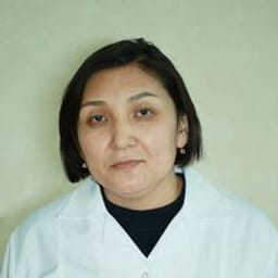 Портретный снимок врача, приём в городе Астана