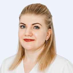 Портретный снимок врача, приём в городе Астана