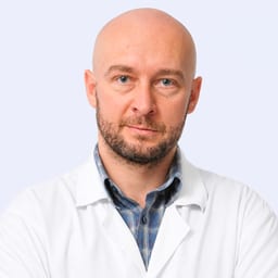 Портретный снимок врача, приём в городе Астана