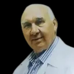 Портретный снимок врача, приём в городе Алматы