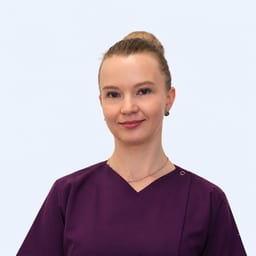 Портретный снимок врача, приём в городе Алматы