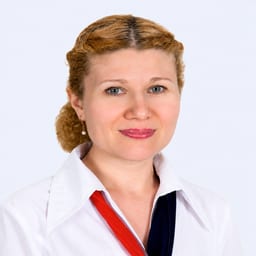 Портретный снимок врача, приём в городе Алматы