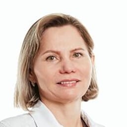 Портретный снимок врача, приём в городе Алматы