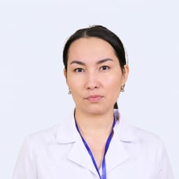 Портретный снимок врача, приём в городе Астана