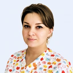 Портретный снимок врача, приём в городе Алматы