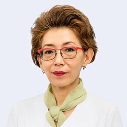 Портретный снимок врача, приём в городе Астана