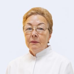 Портретный снимок врача, приём в городе Астана