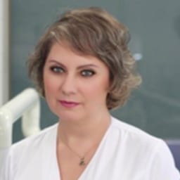 Портретный снимок врача, приём в городе Алматы