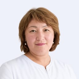 Портретный снимок врача, приём в городе Астана