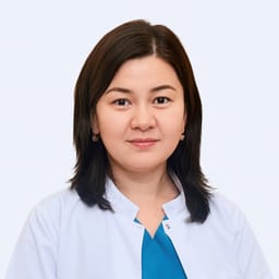 Портретный снимок врача, приём в городе Астана