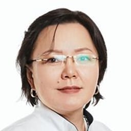 Портретный снимок врача, приём в городе Алматы