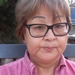 Портретный снимок врача, приём в городе Алматы