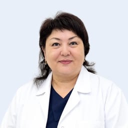Портретный снимок врача, приём в городе Астана