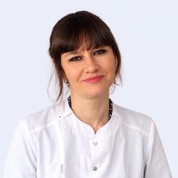 Дәрігердің портреттік суреті, Алматы қаласындағы қабылдау Дәрігердің портреттік суреті, Алматы қаласындағы қабылдау