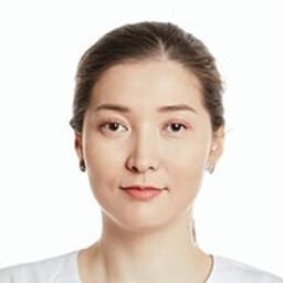 Портретный снимок врача, приём в городе Алматы