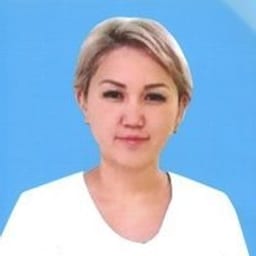 Портретный снимок врача, приём в городе Астана