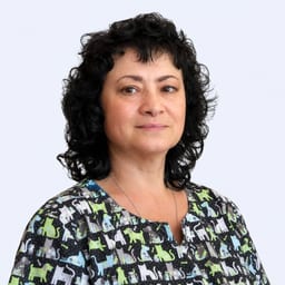 Портретный снимок врача, приём в городе Алматы