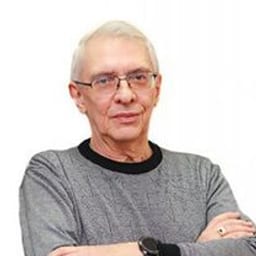Портретный снимок врача, приём в городе Алматы