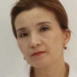 Портретный снимок врача, приём в городе Астана