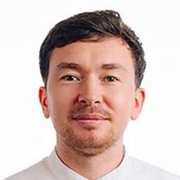 Портретный снимок врача, приём в городе Алматы