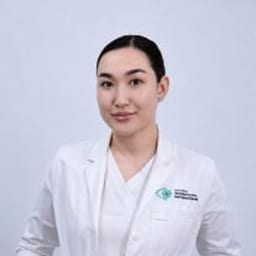Портретный снимок врача, приём в городе Алматы