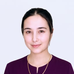 Портретный снимок врача, приём в городе Астана