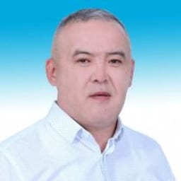 Портретный снимок врача, приём в городе Астана