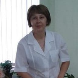 Портретный снимок врача, приём в городе Астана