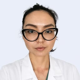 Портретный снимок врача, приём в городе Алматы