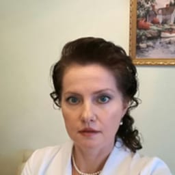 Портретный снимок врача, приём в городе Алматы