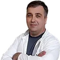 Портретный снимок врача, приём в городе Алматы