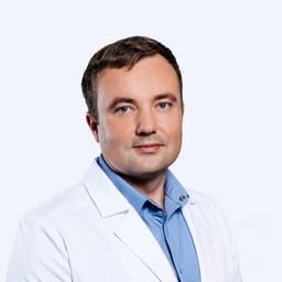 Портретный снимок врача, приём в городе Алматы