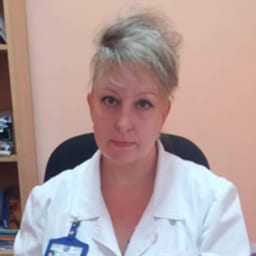 Портретный снимок врача, приём в городе Алматы