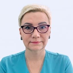 Портретный снимок врача, приём в городе Алматы