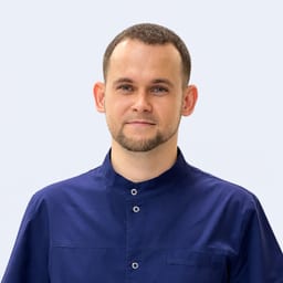 Портретный снимок врача, приём в городе Астана