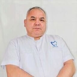Портретный снимок врача, приём в городе Алматы Портретный снимок врача, приём в городе Алматы