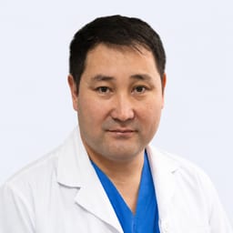 Портретный снимок врача, приём в городе Алматы