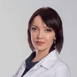 Портретный снимок врача, приём в городе Алматы