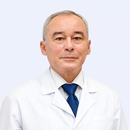 Портретный снимок врача, приём в городе Алматы